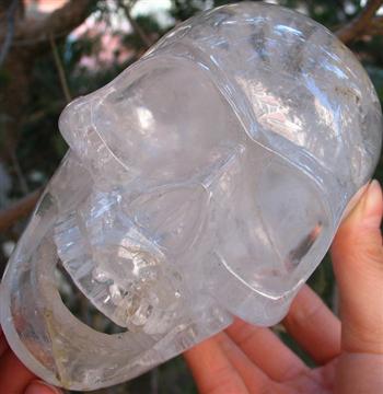 Quartz Skull helps you achieve greater mental balance 1023